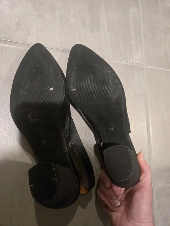 Miz Mooz Black Leather Slingback Pointed-Toe Pumps Size 11 - Picture 6 of 6